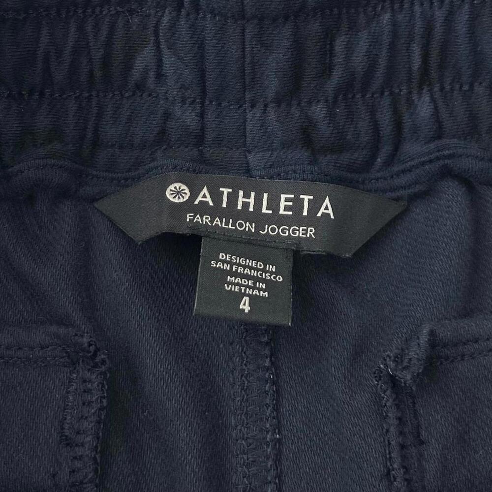 Athleta Farallon Jogger Pants Stratum Camo Navy Elastic Waist Size 4 Stretch - Picture 6 of 9